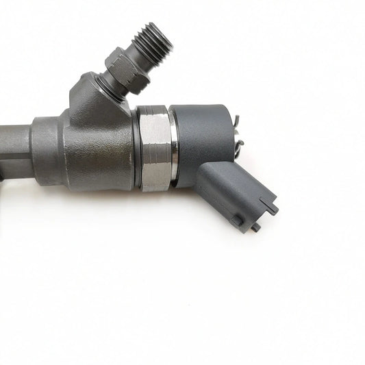0445110126 diesel fuel injector detail image