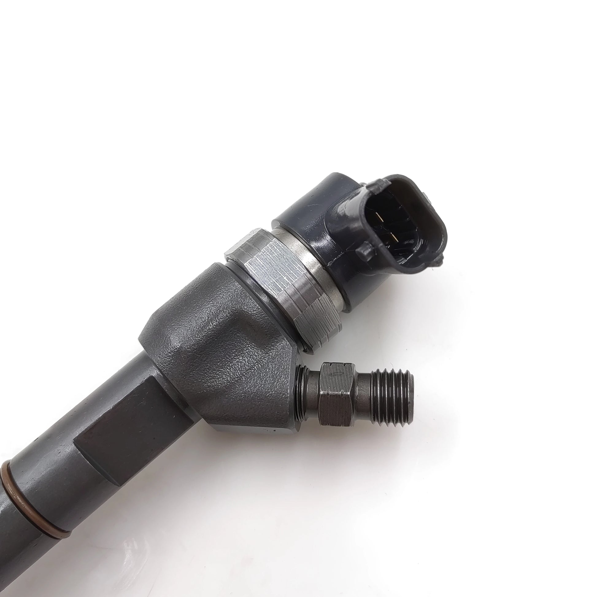 0445110172 diesel fuel injector detail image