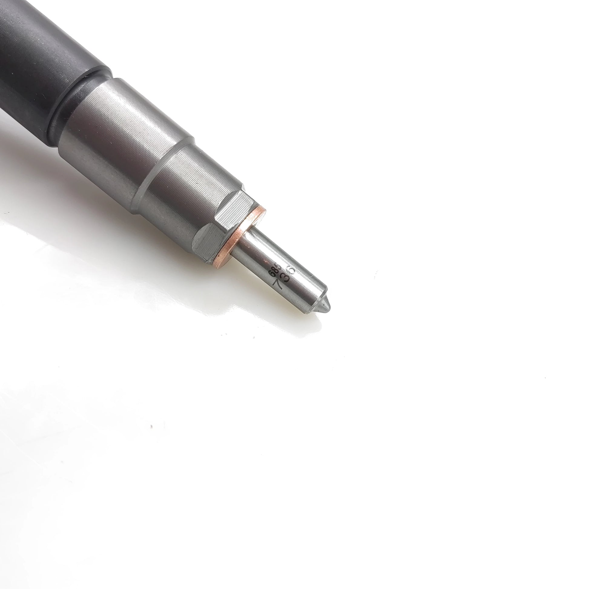 0445110176 diesel fuel injector detail image
